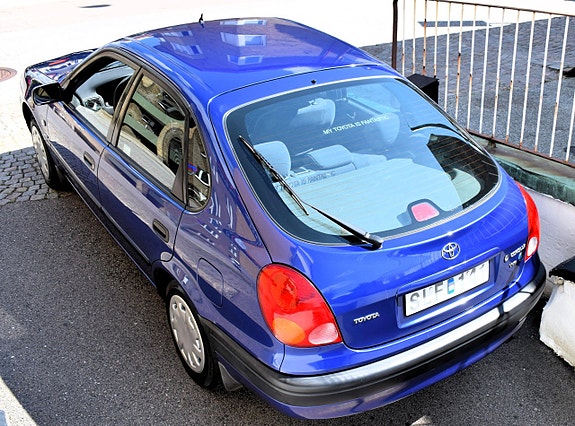 Toyota Corolla 11 of 12