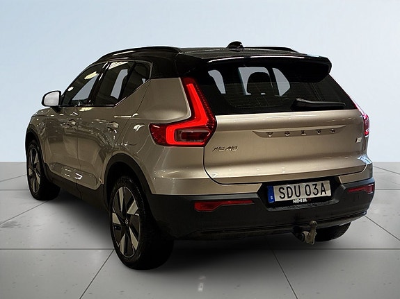 Volvo XC40 5 of 19