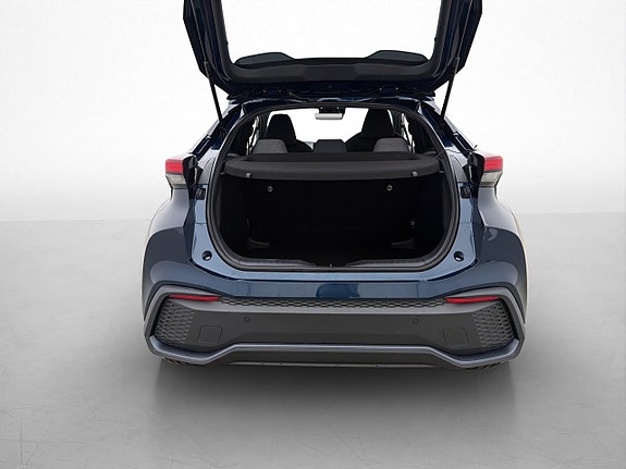 Toyota C-HR 8 of 30