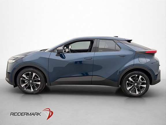Toyota C-HR 4 of 30