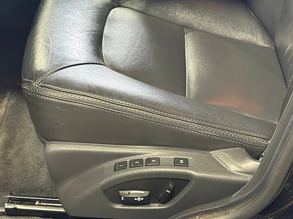 Volvo XC70 22 of 29
