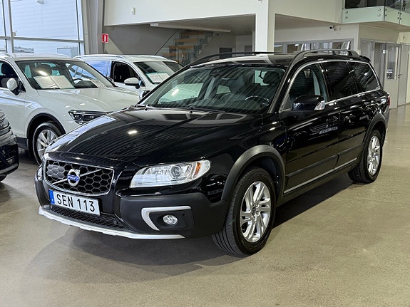 Volvo XC70 2 of 29