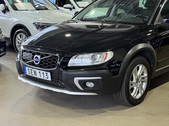 Volvo XC70 3 of 29