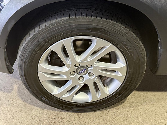 Volvo XC70 5 of 29