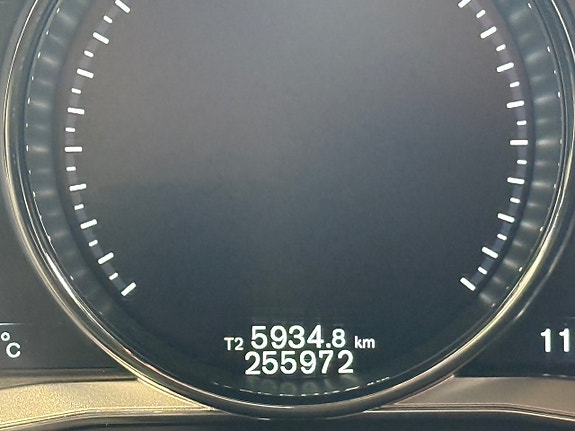 Volvo XC70 25 of 29