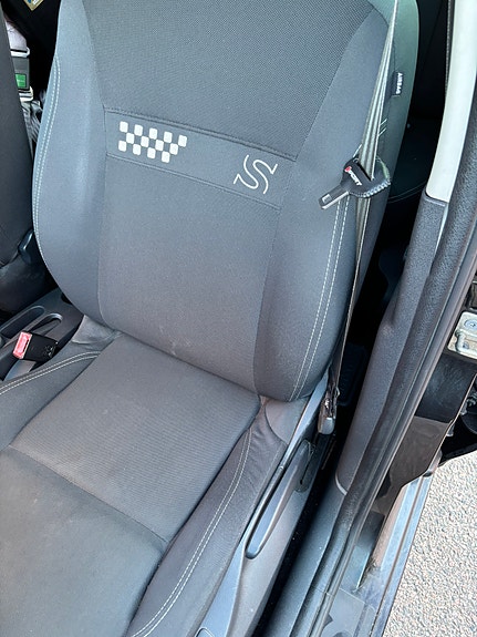 Renault Clio 9 of 9