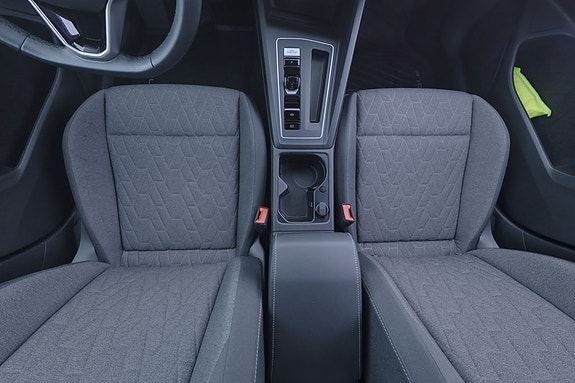 Volkswagen Golf I 9 of 15