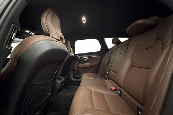 Volvo V90 Cross Country 23 of 30