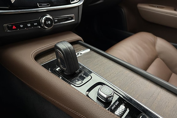 Volvo V90 Cross Country 22 of 30