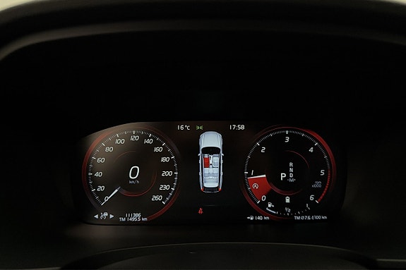 Volvo V90 Cross Country 13 of 30
