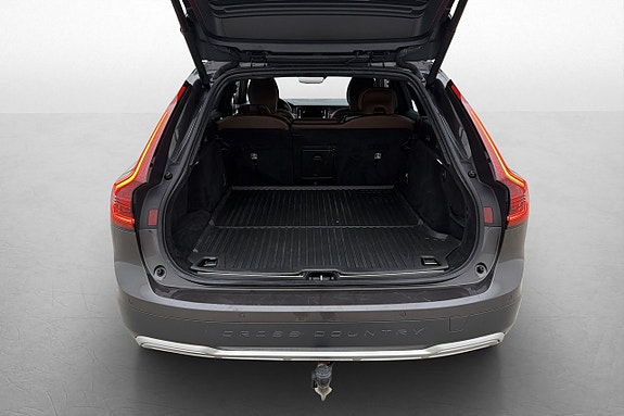 Volvo V90 Cross Country 9 of 30