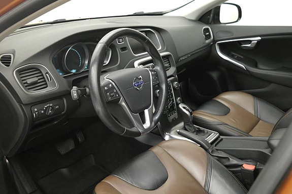 Volvo V40 Cross Country 10 of 19