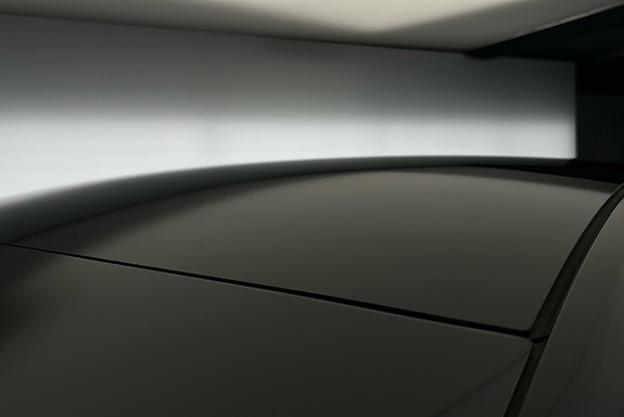 Tesla Model Y 19 of 26