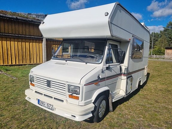 Peugeot Swift Capri 2 of 14