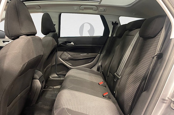 Peugeot 308 14 of 17