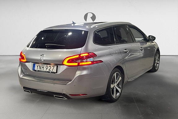 Peugeot 308 7 of 17