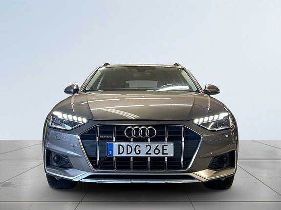 Audi A4 allroad 2 of 19