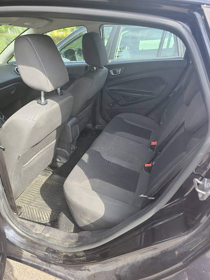 Ford Fiesta 6 of 8