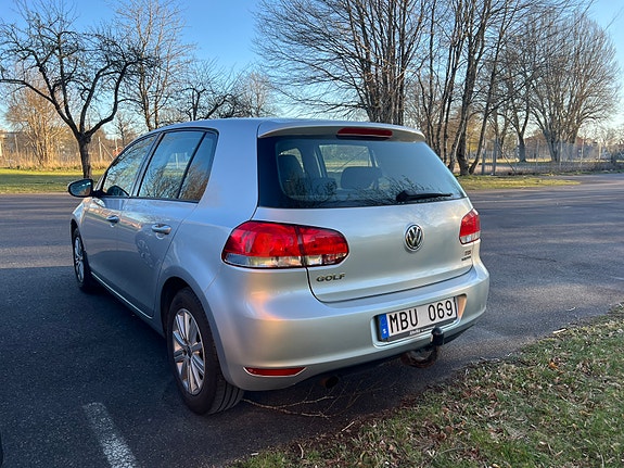 Volkswagen Golf VI 2 of 5
