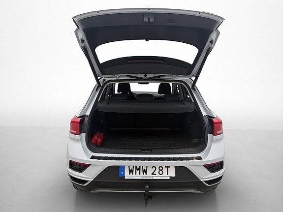 Volkswagen T-Roc 26 of 30