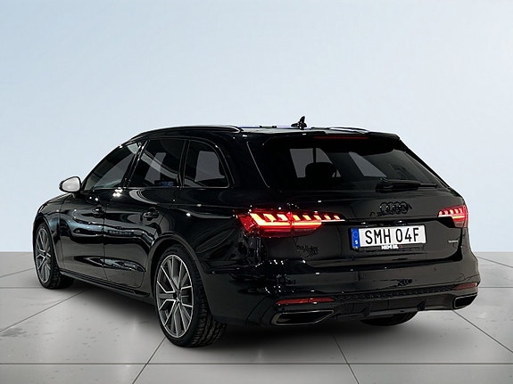Audi A4 5 of 21