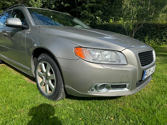 Volvo V70 5 of 9