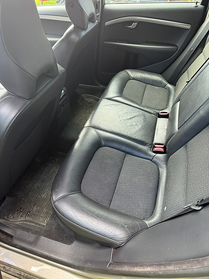 Volvo V70 6 of 9