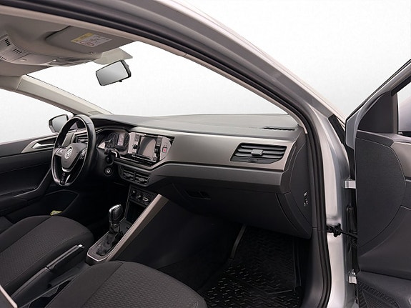 Volkswagen Polo 21 of 27