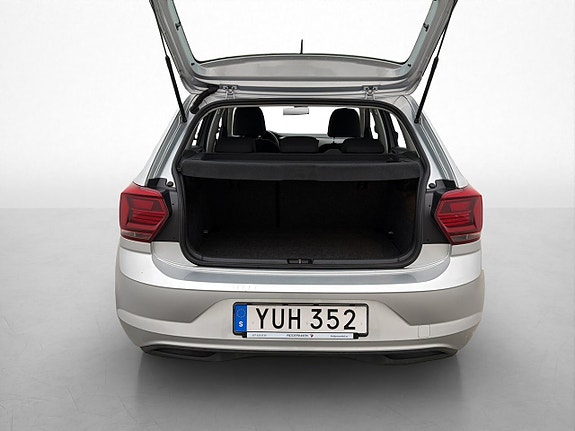 Volkswagen Polo 23 of 27