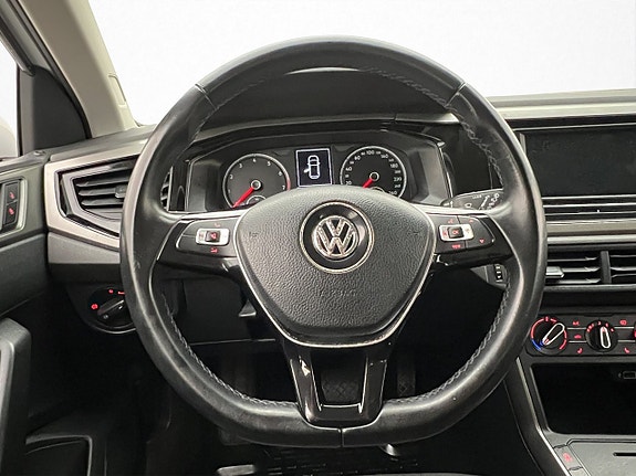 Volkswagen Polo 11 of 27