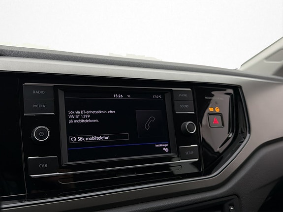Volkswagen Polo 16 of 27