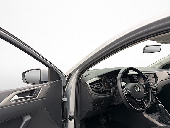 Volkswagen Polo 9 of 27
