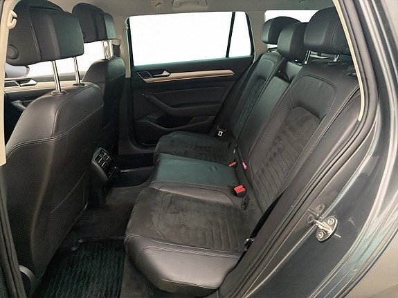 Volkswagen Passat 24 of 29