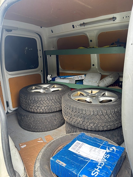 Volkswagen Caddy 5 of 5