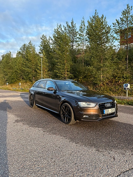 Audi A4 2 of 15
