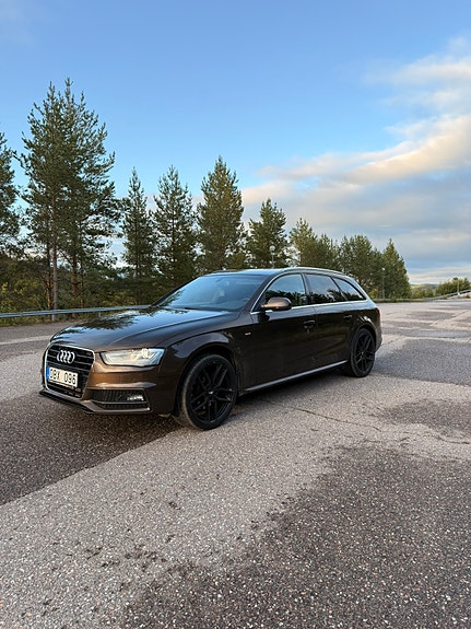 Audi A4 12 of 15