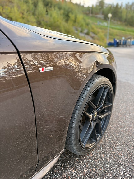 Audi A4 6 of 15