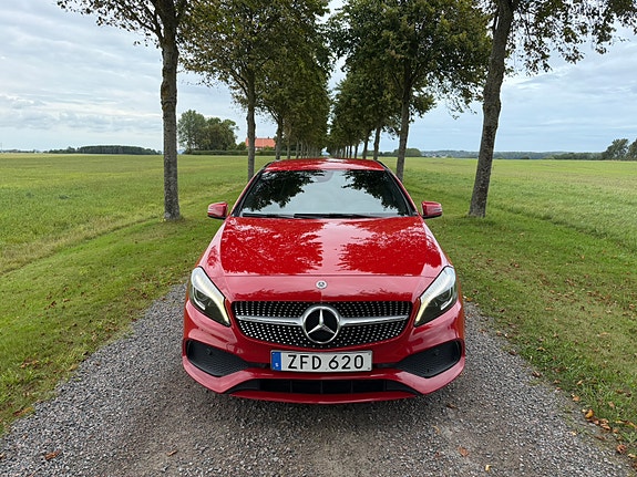 Mercedes-Benz A180 3 of 8