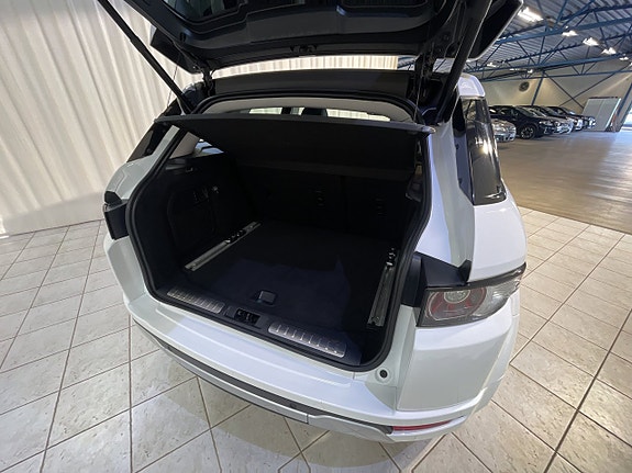 Land Rover Range Rover Evoque 8 of 17