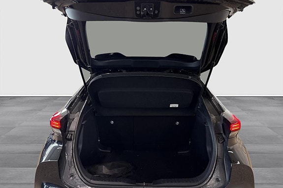Toyota C-HR 10 of 12