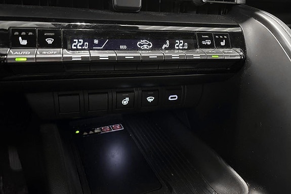 Toyota C-HR 12 of 12