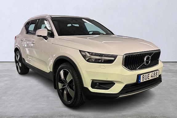 Volvo XC40 6 of 18