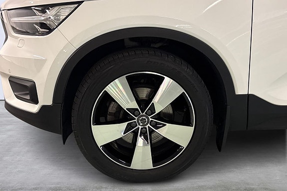 Volvo XC40 14 of 18