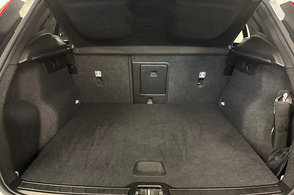 Volvo XC40 13 of 18