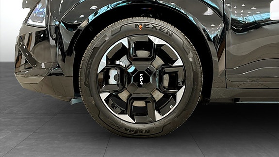 Kia EV5 9 of 16