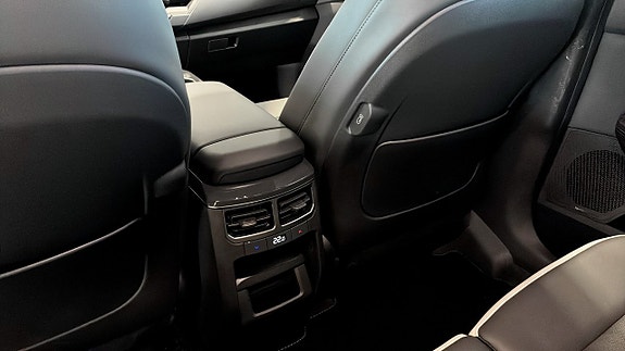 Kia EV5 15 of 18