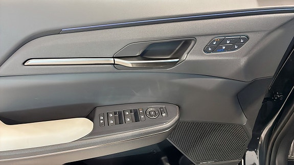Kia EV5 11 of 18