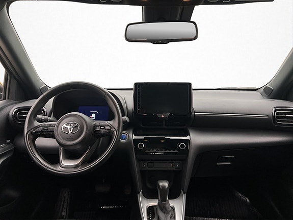 Toyota Yaris Cross 18 of 30