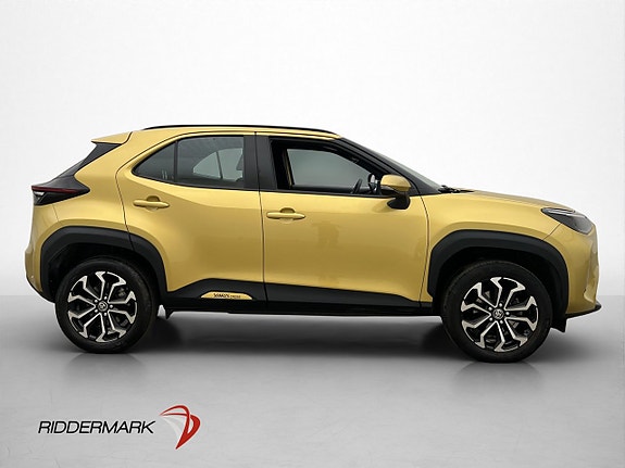 Toyota Yaris Cross 4 of 30