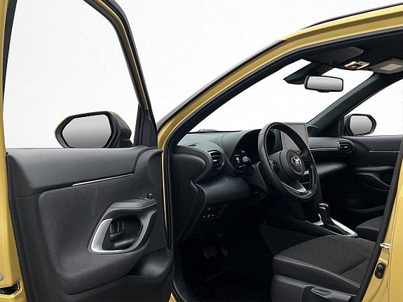 Toyota Yaris Cross 10 of 30